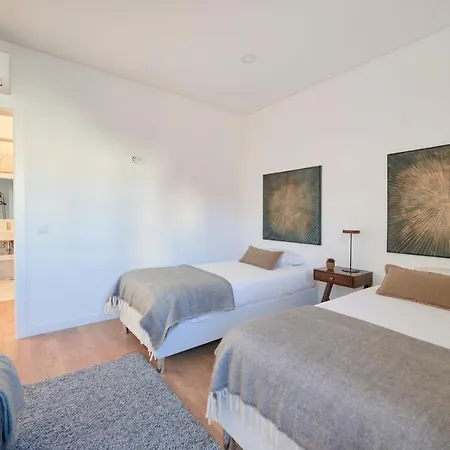 Deluxe At Amazing Prime Location, By Timecooler Apartament