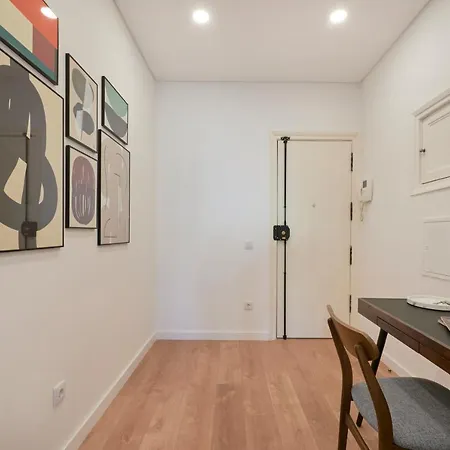 Deluxe At Amazing Prime Location, By Timecooler Apartament *