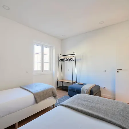 Deluxe At Amazing Prime Location, By Timecooler Apartment Lisbon
