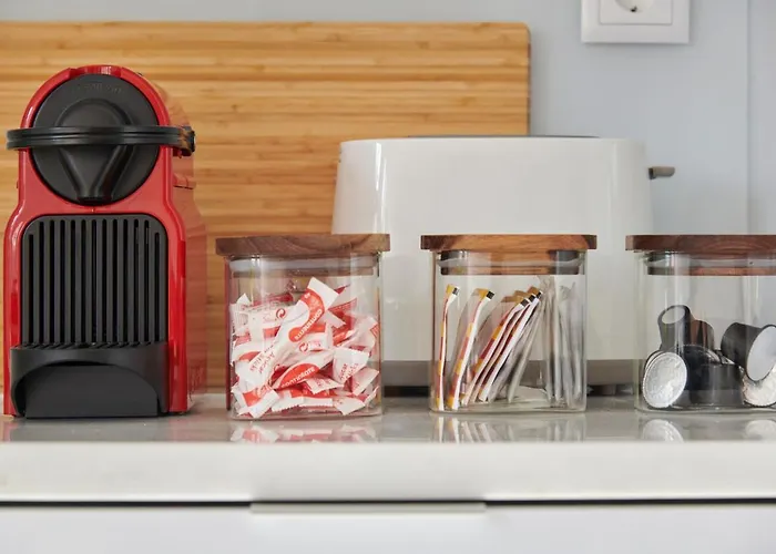 Deluxe At Amazing Prime Location, By Timecooler *