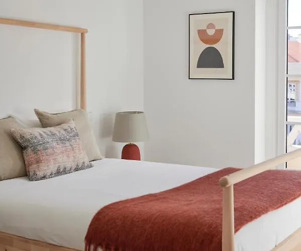 Deluxe At Amazing Prime Location, By Timecooler Apartment
